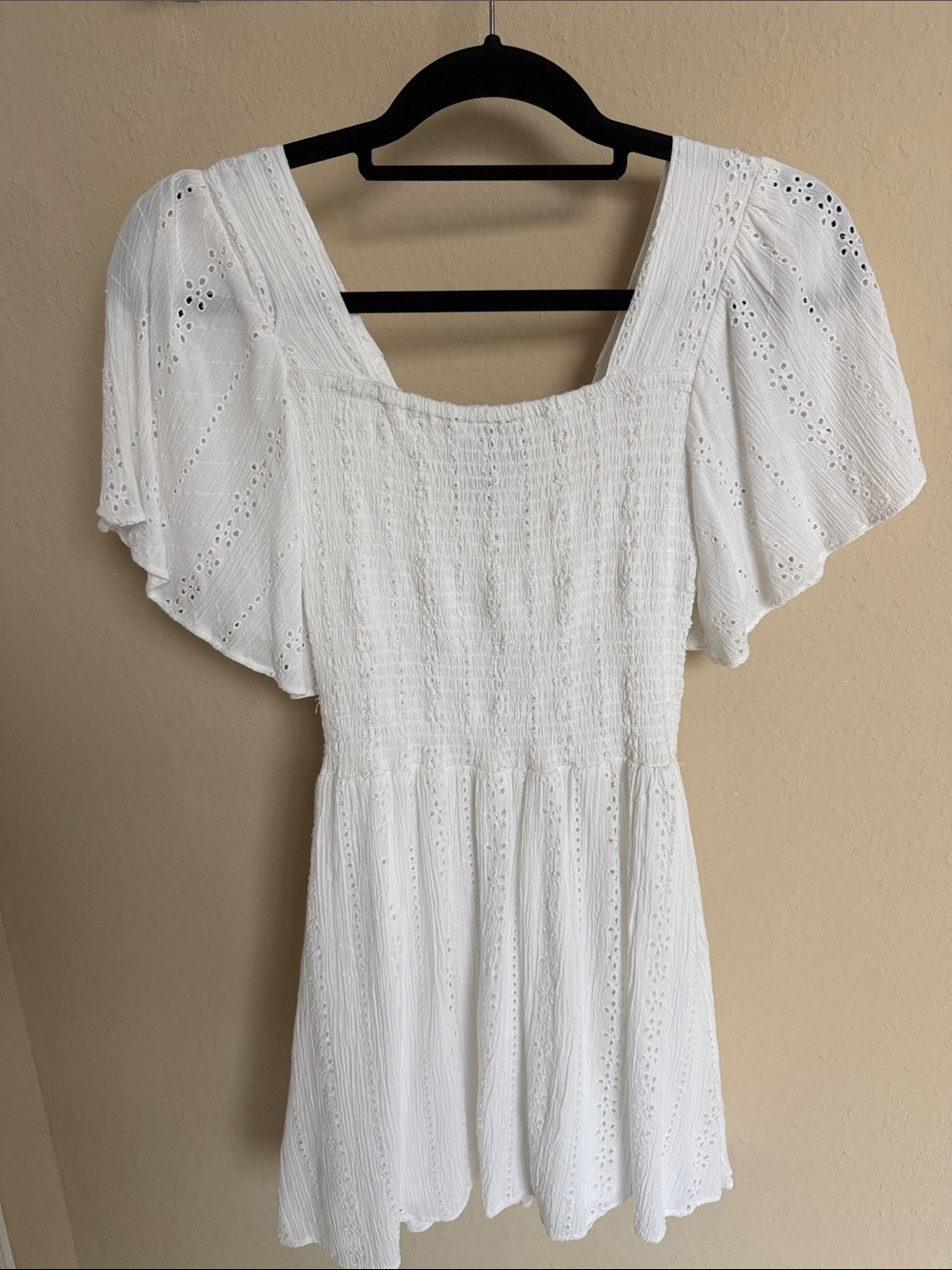 Angie White Eyelet deep V-Neck Flutter Mini flare Dress S - Picture 3 of 5